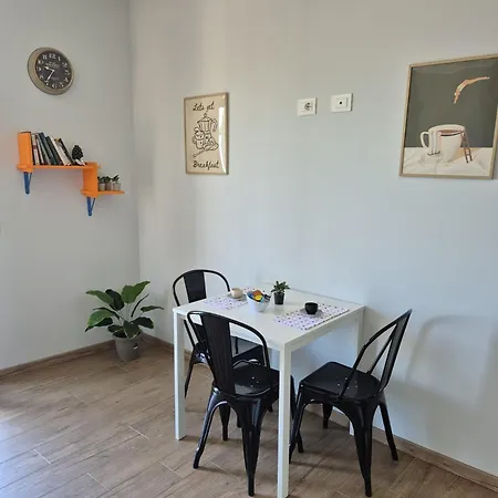Bed and Breakfast La Casetta Di Cece 3*