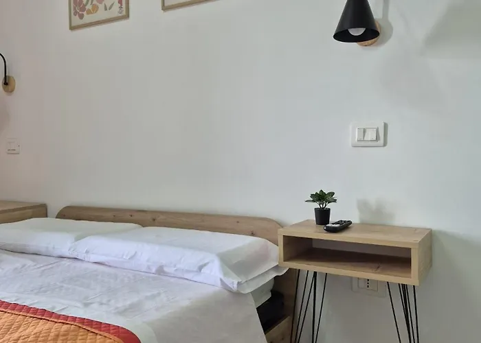 La Casetta Di Cece 3*